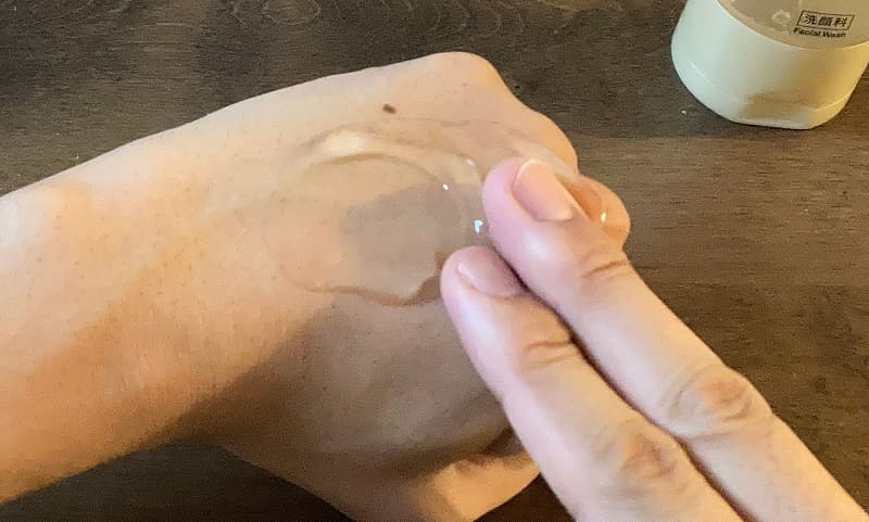洗顔ジェルの外観
