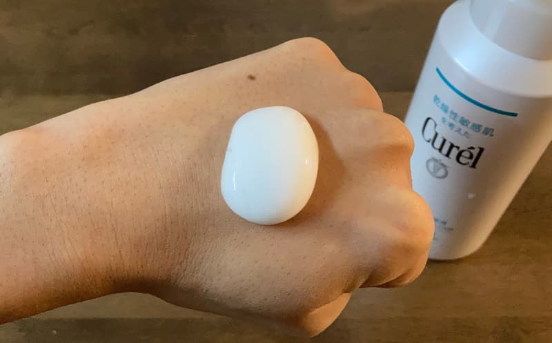 キュレルジェル洗顔バルク外観