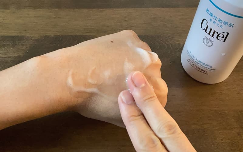 ジェル洗顔塗り伸ばし後半