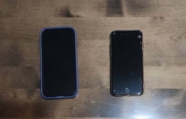 iPhone2台iPhone2台