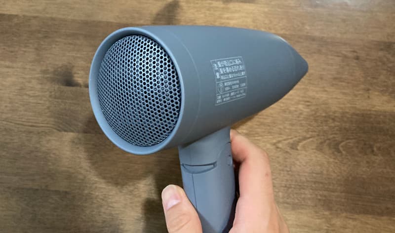 サロニアドライヤーの背面