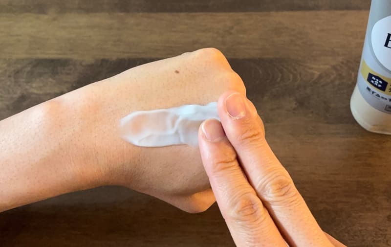 ディープクレイ洗顔の塗り伸ばし